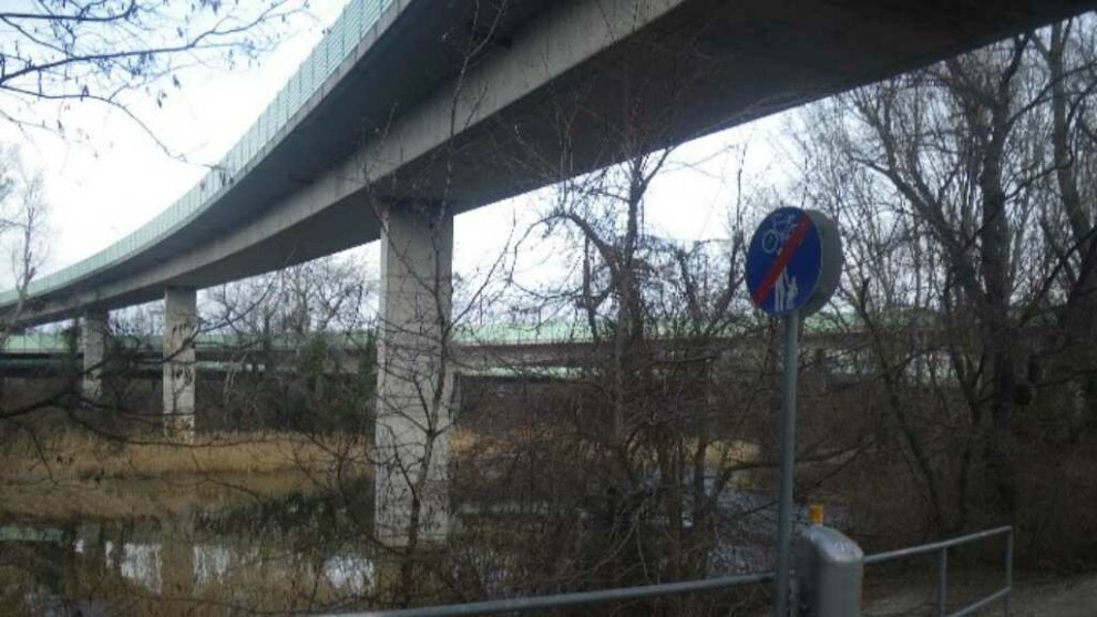 Instandsetzung A22, A23 – Brücken Knoten Kaisermühlen und A4, Schrägseilbrücke